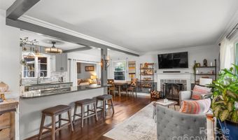 5 Deanwood Cir, Asheville, NC 28803