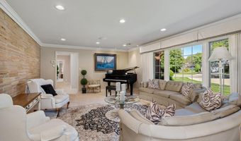 301 22nd St NW, Austin, MN 55912