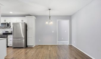 145 Pecan Ln, Aberdeen, NC 28315
