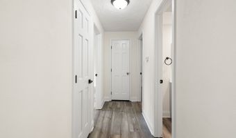 615 Country Club Ln, Anderson, IN 46011