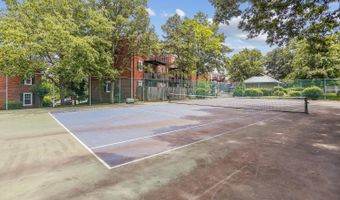 4815 31ST St S B1, Arlington, VA 22206