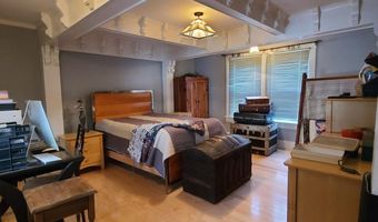 34 Gage St, Augusta, ME 04330