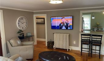 4 Hammond St 5, Newport, RI 02840