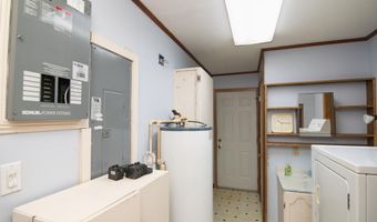 213 Patterson Creek Dr, Alderson, WV 24910