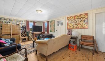 44 Kilburn St, Charlestown, RI 02813