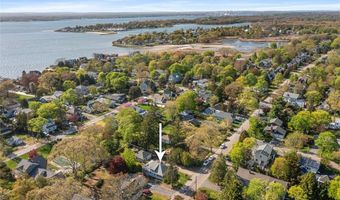119 Alfred Drowne Rd, Barrington, RI 02806