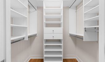7710 WOODMONT Ave 204, Bethesda, MD 20814