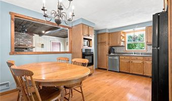 1 Teakwood Dr, Cumberland, RI 02864