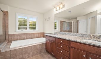 6005 ROOSEVELT St, Bethesda, MD 20817
