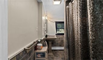 608 Black Plain Rd, North Smithfield, RI 02896