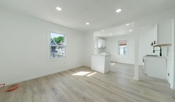 24 Slater St, Amsterdam, NY 12010