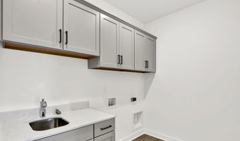 5245 Nettleton Way, Avon, IN 46123