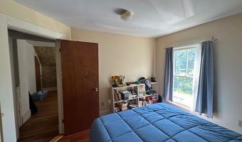 98 Bayview St, Belfast, ME 04915