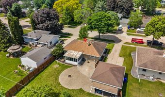 2700 N LILLIAN Ct, Appleton, WI 54911