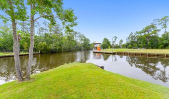 4039 Bonita St, Bay St. Louis, MS 39520