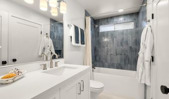 517 Sumner Ave, Aptos, CA 95003