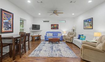 223 Sycamore St, Bay St. Louis, MS 39520