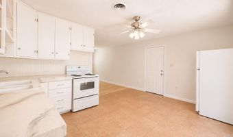 1111 Edgehill Dr, Benton, AR 72015