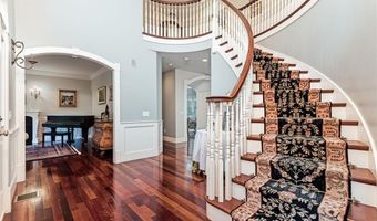 25 Westfield Dr, East Greenwich, RI 02818