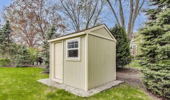 1608 N Douglas Ave, Arlington Heights, IL 60004