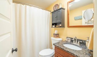 951 Dana Rd, Barre, MA 01005