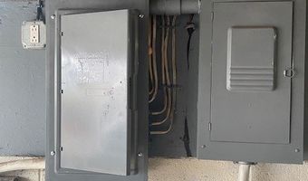 156 Triangle St, Danbury, CT 06810