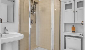 580 W Main St 318, Alhambra, CA 91801