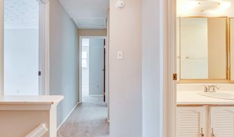 3381 MONARCH Ln, Annandale, VA 22003