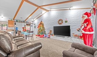 16043 Saint Timothy Rd, Apple Valley, CA 92307