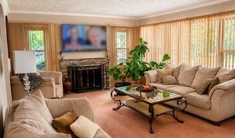 1993 Greenway Ave N, Columbus, OH 43219
