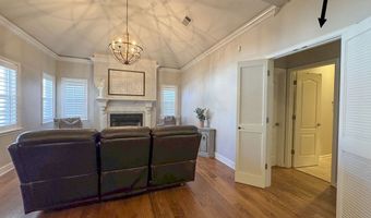 204 Piccadilly, Batesville, MS 38606