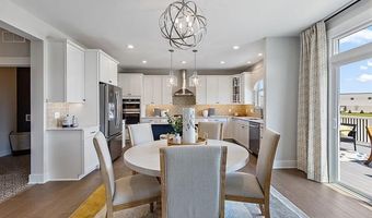 6128 N Trailwoods Dr, Ann Arbor, MI 48103