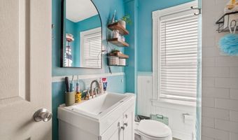 28 Pine St C, Attleboro, MA 02703