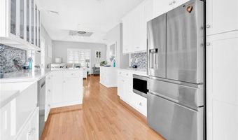 7 Daisy Ln, Coventry, RI 02816