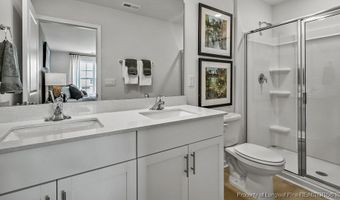 205 Maddox Dr, Aberdeen, NC 28315