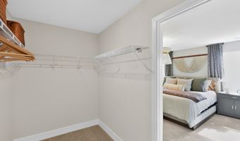 8 E Garfield Ave, Atlantic Highlands, NJ 07716