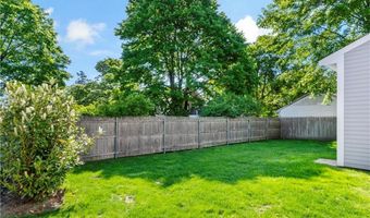 88 Burton St, Bristol, RI 02809