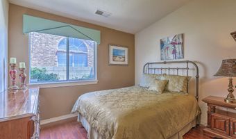 915 WIND RIVER St SE, Albuquerque, NM 87123