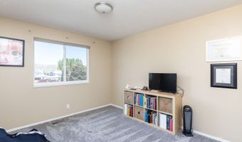 2071 Russell Dr, Elko, NV 89801