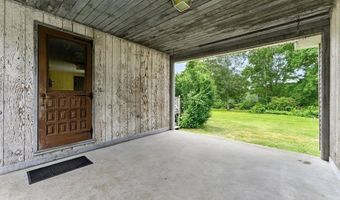 612 N Liberty St, Belchertown, MA 01007