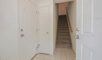 4 Chelsea Ct, Atlantic City, NJ 08401