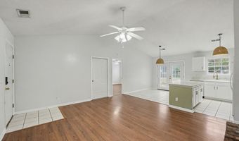 4 Shiney Leaf Ct, Beaufort, SC 29907