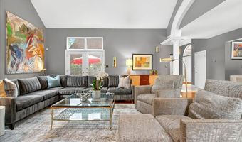 101 E Krumkill Rd, Albany, NY 12208