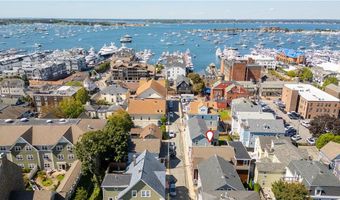 30 Brewer St 3, Newport, RI 02840