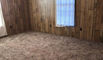 702 Airport Ave, Carlsbad, NM 88220