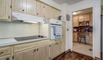 2105 N Alexander Ln, Bethany, OK 73008