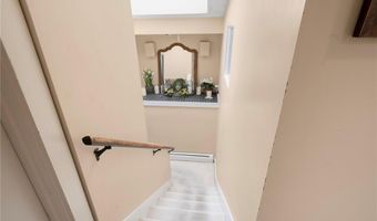 668 Indian Ave, Middletown, RI 02842