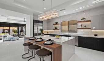 82 Glade Hollow Dr, Las Vegas, NV 89135