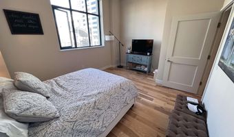 700 W E St 302, San Diego, CA 92101