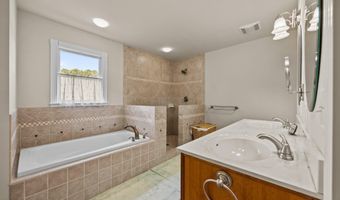100 Whispering Pines Ct, Aydlett, NC 27916